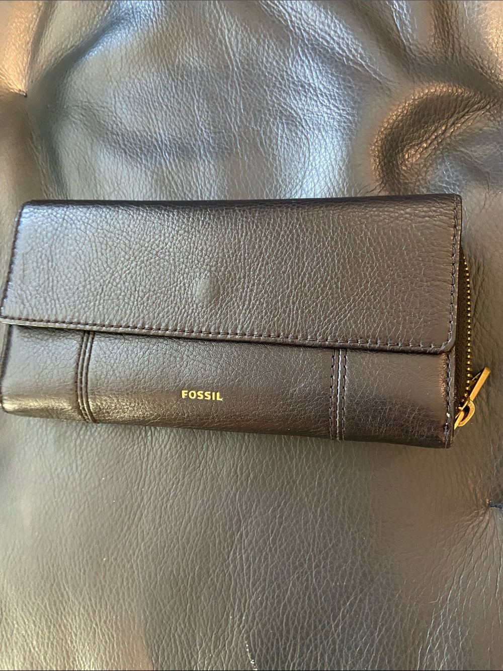 Fossil Black Leather Trifold Wallet with Gold Logo